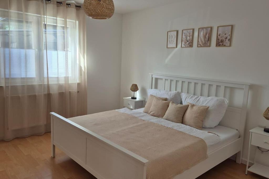 Ferienwohnung Au In Bitburg Exteriör bild